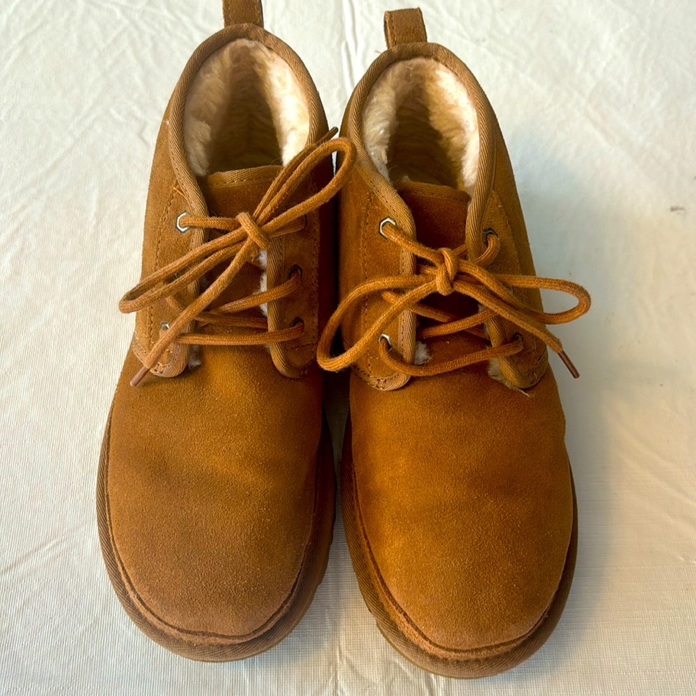 Men’s Neumel Ugg boots, Chestnut, Size 9